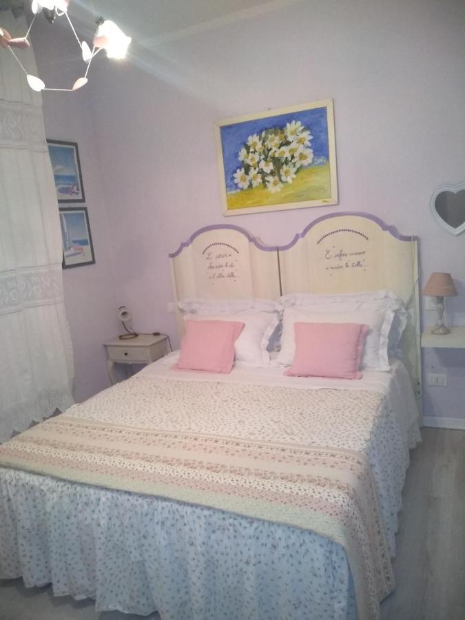 マリーナ・ディ・マッサ Tre Civette Sul Como Bed & Breakfast エクステリア 写真